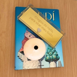 Alternative view of Escultura Meu Tudo